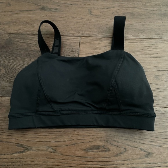 Lululemon bra - Picture 1 of 2
